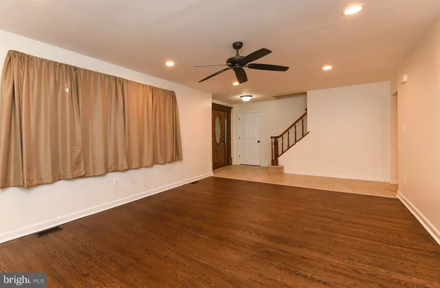 $599,999 | 565 Cambridge Road, Blackwood, NJ 08012