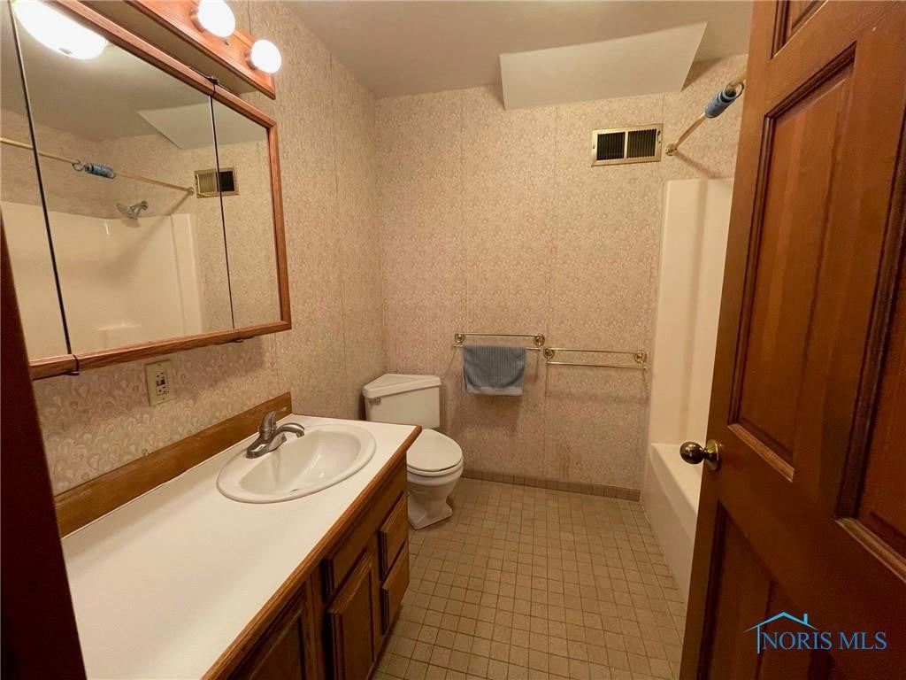 5405 Pickle Road Oregon, OH 43616 - Photo 14 of 16 Gallery Image 14