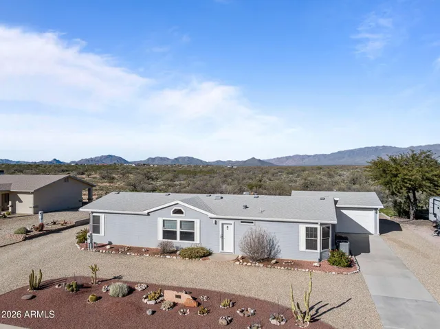 $300,000 | 21150 West Obsidian Drive, Congress, AZ 85332