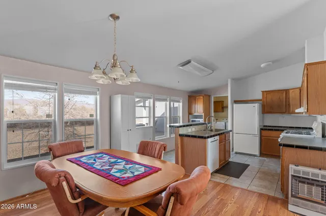 $300,000 | 21150 West Obsidian Drive, Congress, AZ 85332