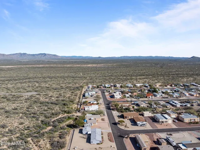 $300,000 | 21150 West Obsidian Drive, Congress, AZ 85332