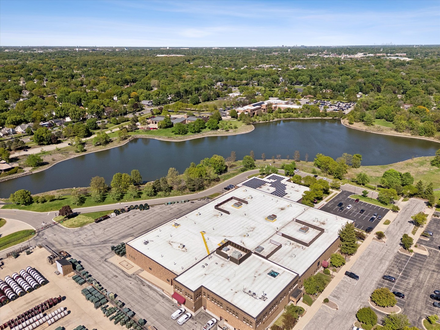 1524 Oswego Road Naperville, IL 60540 - Photo 42 of 55