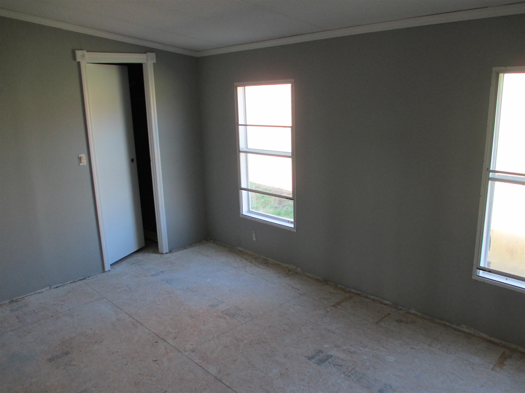 2849 Beasleys Bend Road Lebanon, TN 37087 - Photo 13 of 18 an empty room with windows