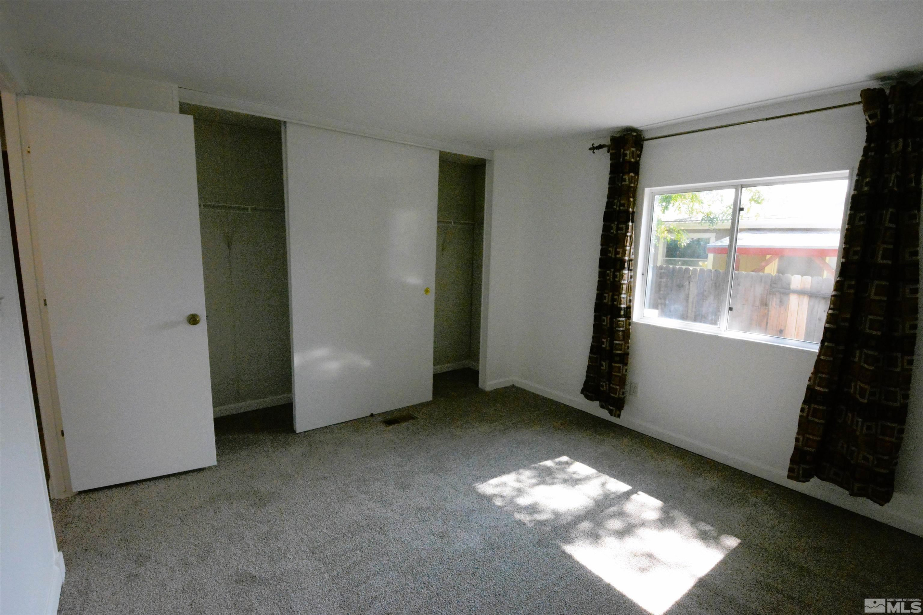 2731 Larkspur Street Reno, NV 89512 - Photo 8 of 32 Photo 8