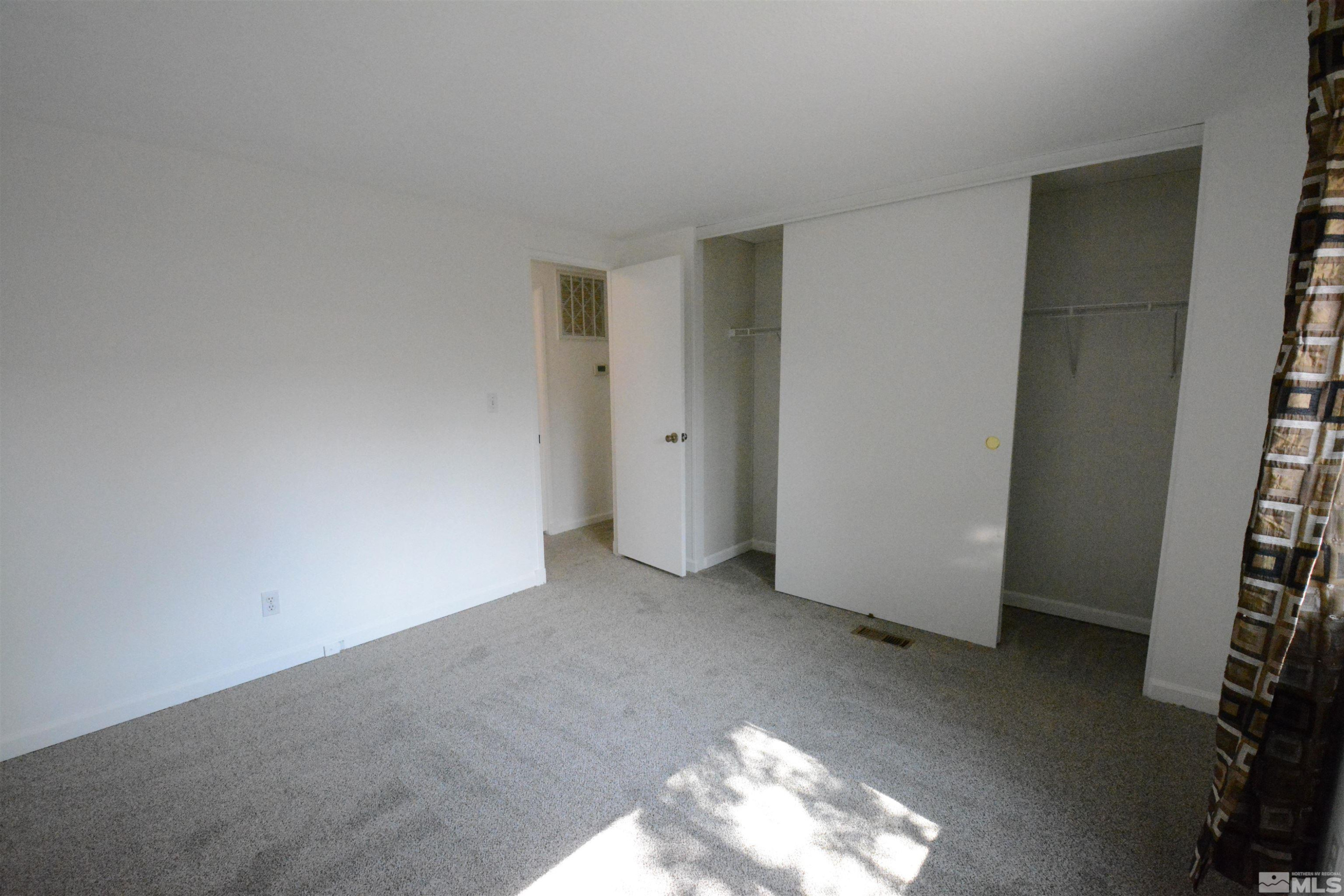 2731 Larkspur Street Reno, NV 89512 - Photo 9 of 32 Photo 9