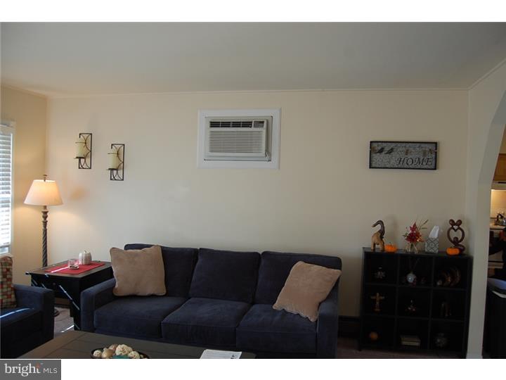 15 Indigo Road Levittown, PA 19057 - Photo 18 of 18 Living Room