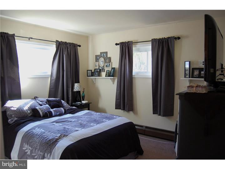 15 Indigo Road Levittown, PA 19057 - Photo 9 of 18 Bedroom - Main