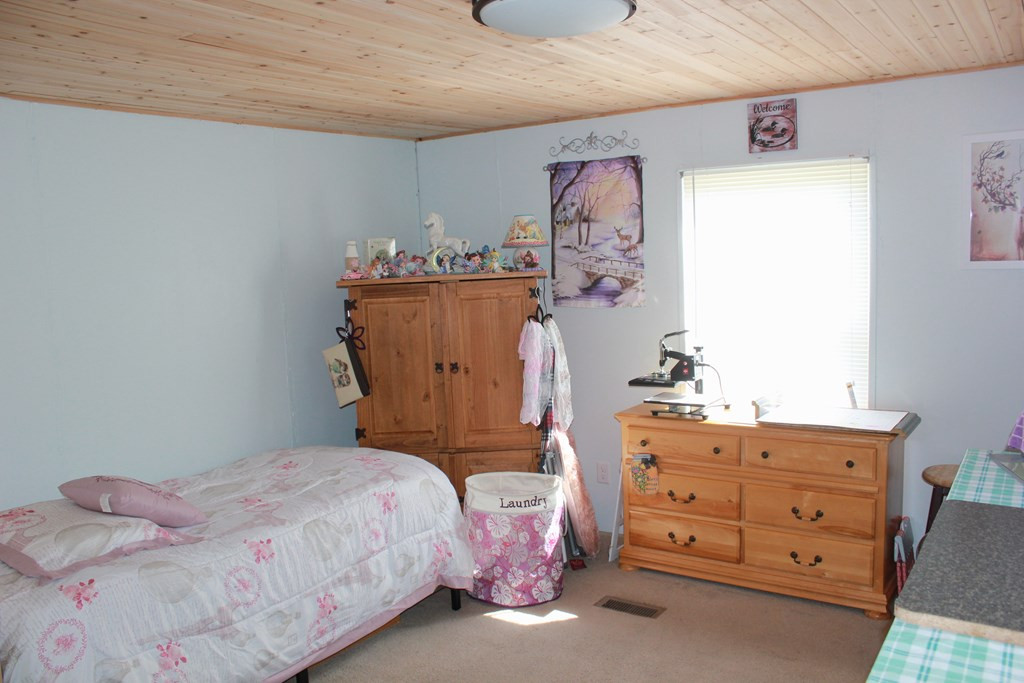 58 Cross Road Plattsburgh, NY 12901 - Photo 9 of 12 Gallery Image 9