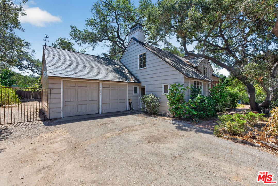 1005 Laurel Road Santa Paula, CA 93060 - Photo 7 of 37