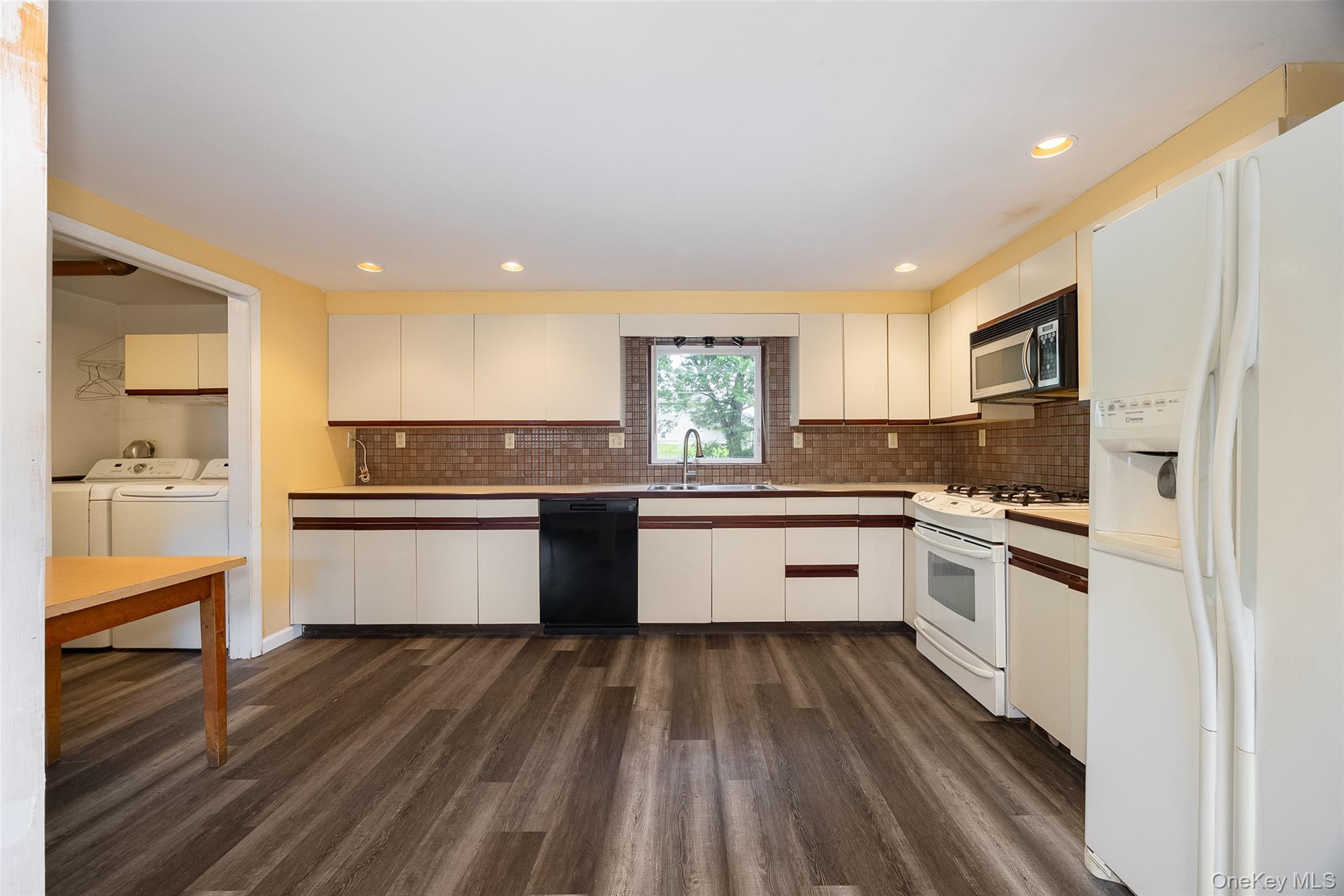 19 Tor Road Wappingers Falls, NY 12590 - Photo 18 of 25