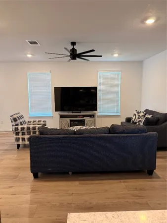 $2,800 | 3223 Field Thistle, New Braunfels, TX 78130