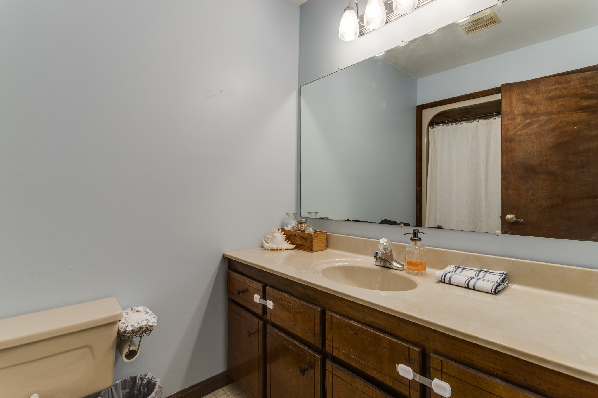 2987 Rock Road Morrison, TN 37357 - Photo 19 of 46 a bathroom with a sink and a toilet