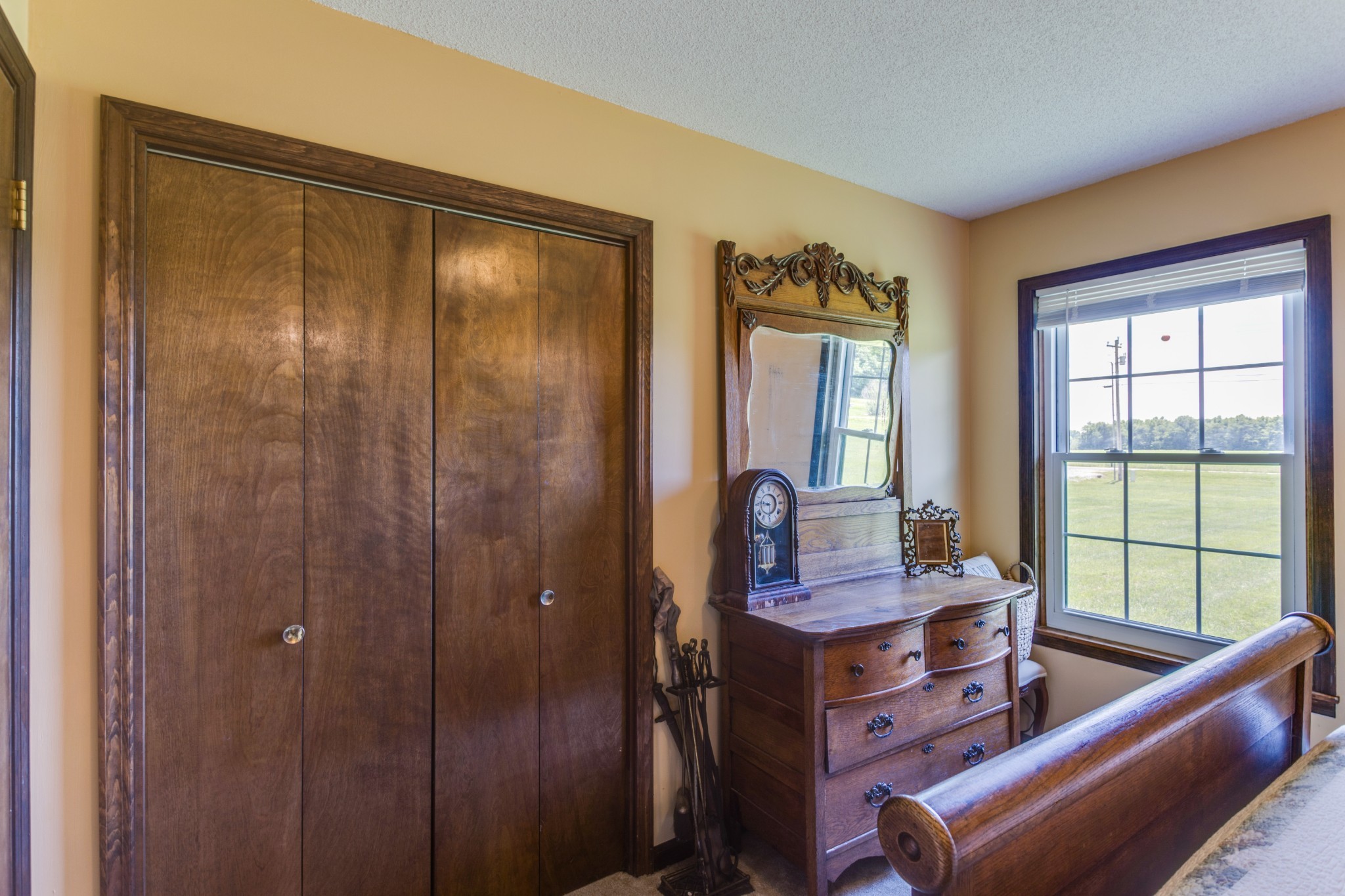 2987 Rock Road Morrison, TN 37357 - Photo 21 of 46 a room with furniture and window