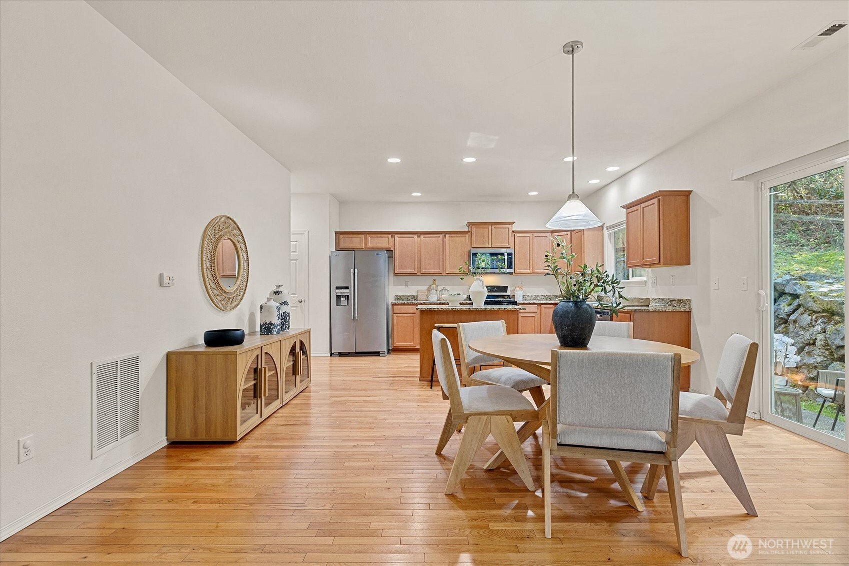 4150 240 Place Southeast Bothell, WA 98021 - Photo 11 of 36