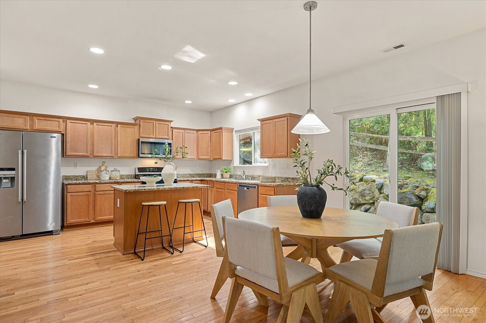 4150 240 Place Southeast Bothell, WA 98021 - Photo 13 of 36