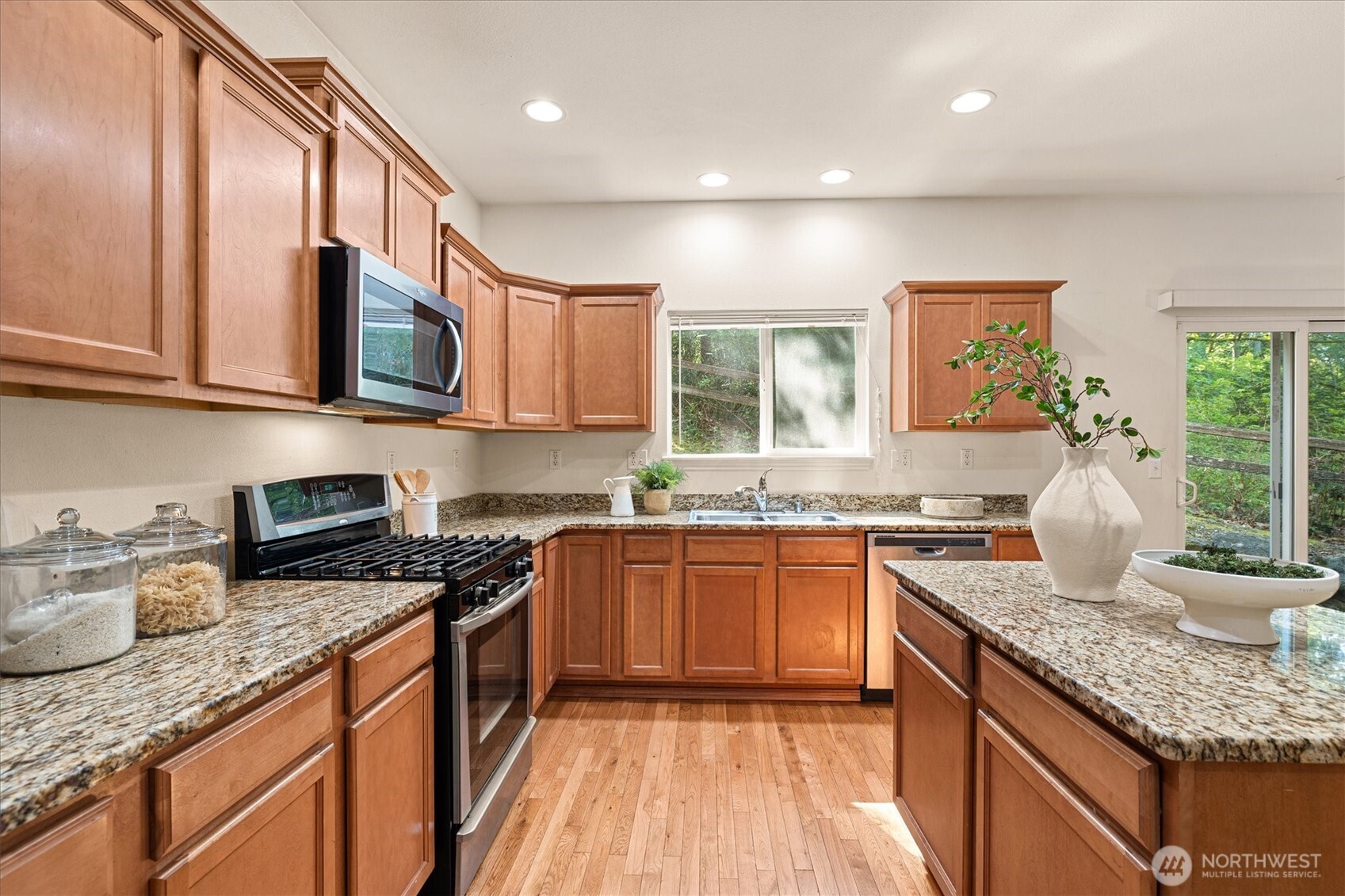 4150 240 Place Southeast Bothell, WA 98021 - Photo 15 of 36