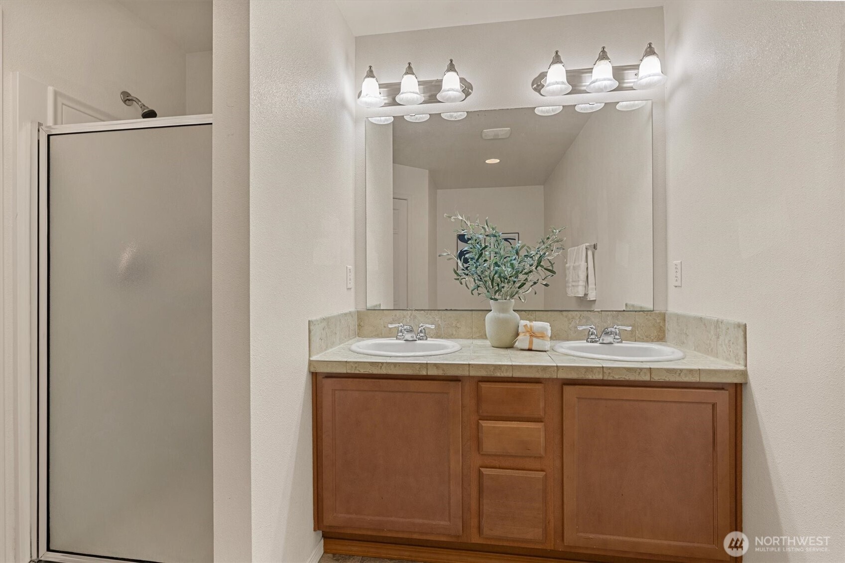 4150 240 Place Southeast Bothell, WA 98021 - Photo 28 of 36