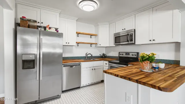 $335,000 | 208 North Macarthur Avenue, Panama City, FL 32401