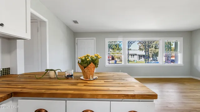 $335,000 | 208 North Macarthur Avenue, Panama City, FL 32401