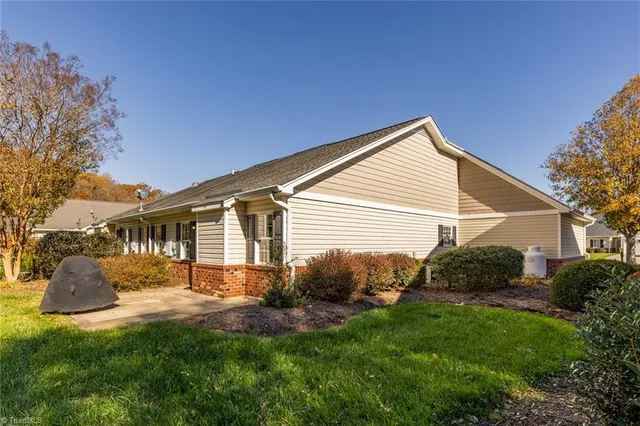 $329,000 | 105 Plantation Pl Lane, Mount Airy, NC 27030