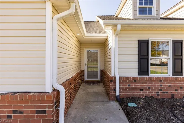 $329,000 | 105 Plantation Pl Lane, Mount Airy, NC 27030