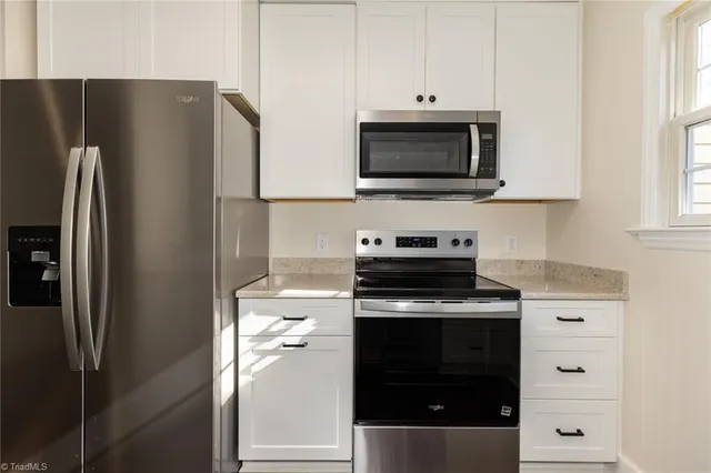 $329,000 | 105 Plantation Pl Lane, Mount Airy, NC 27030