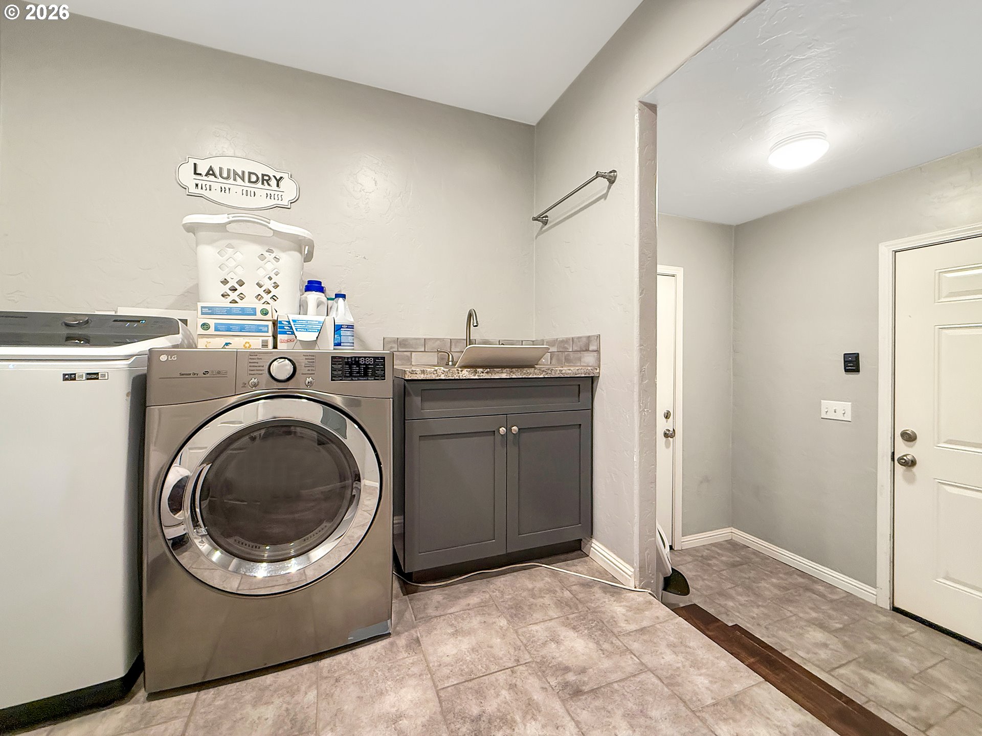 515 Memory Lane Brookings, OR 97415 - Photo 18 of 33