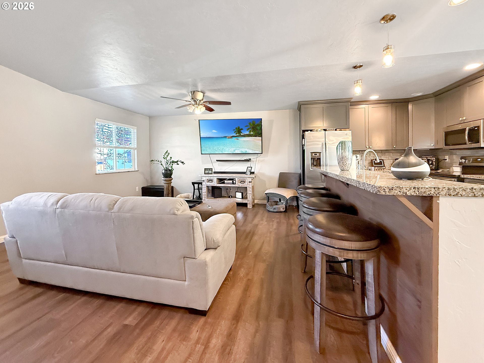 515 Memory Lane Brookings, OR 97415 - Photo 4 of 33