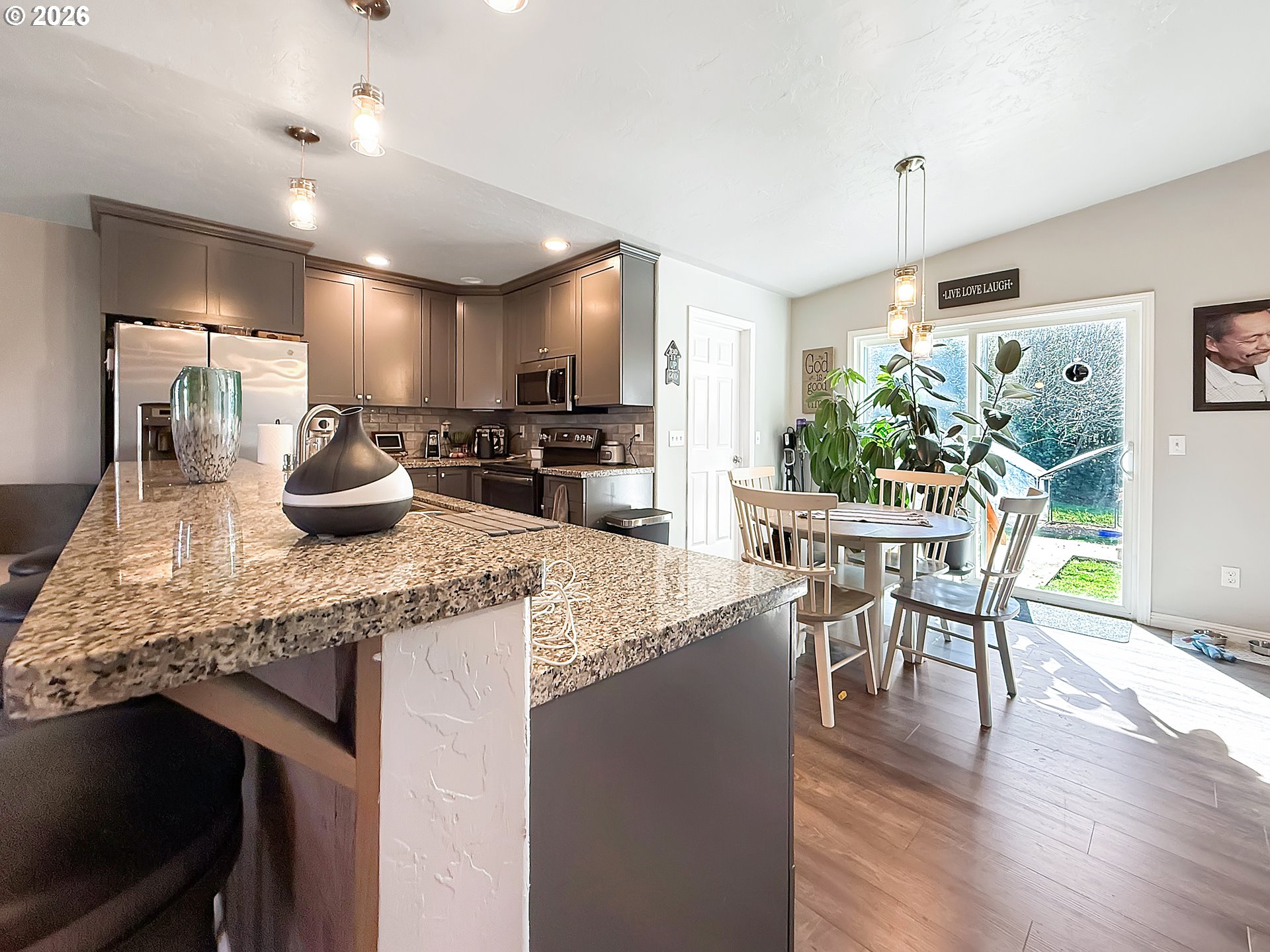 515 Memory Lane Brookings, OR 97415 - Photo 5 of 33