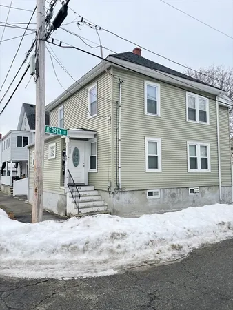 $2,500 | 48 Linden Street, Unit 1, Salem, MA 01970