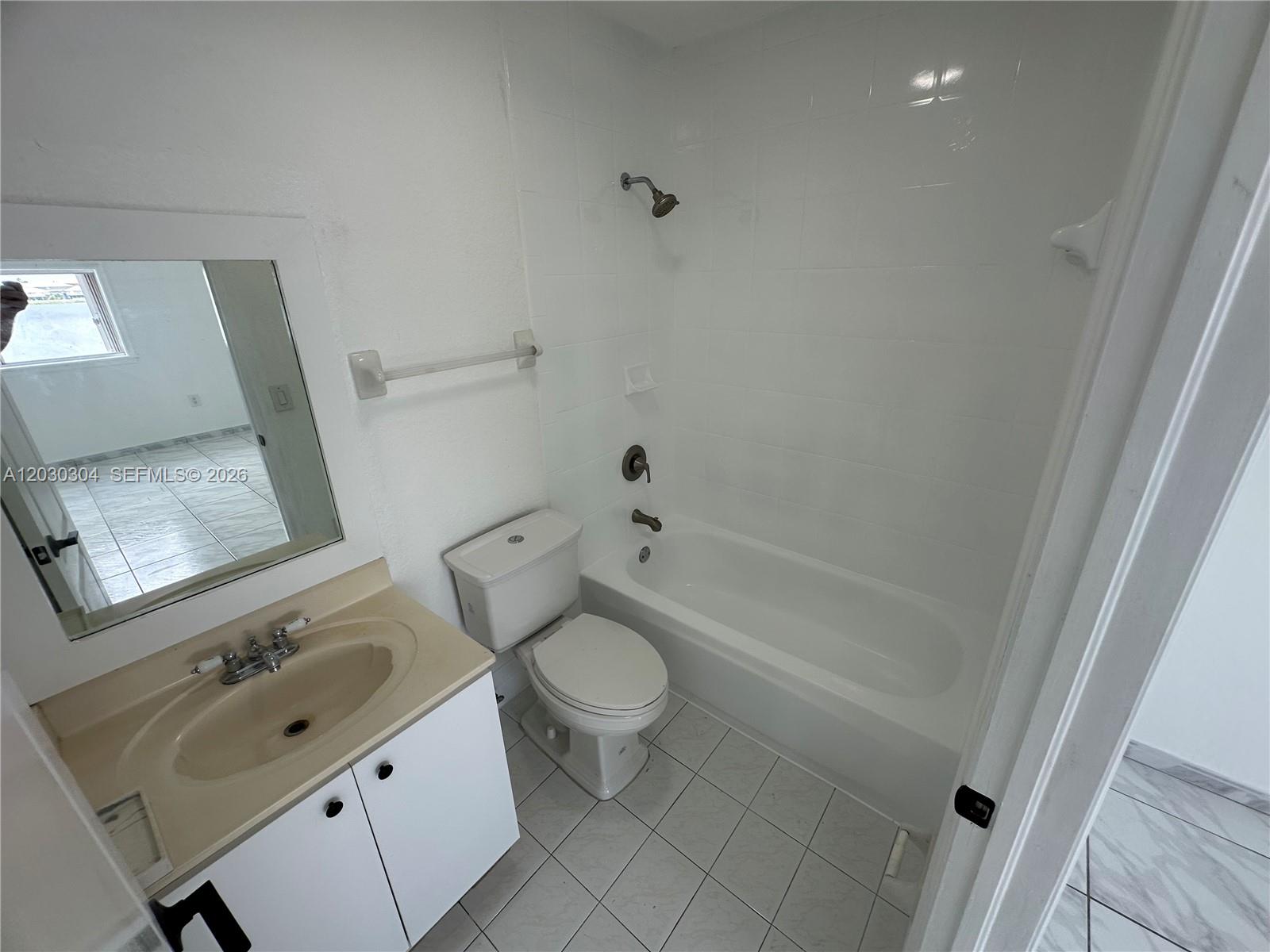 9837 West Okeechobee Road, Unit 805 Hialeah Gardens, FL 33016 - Photo 26 of 33