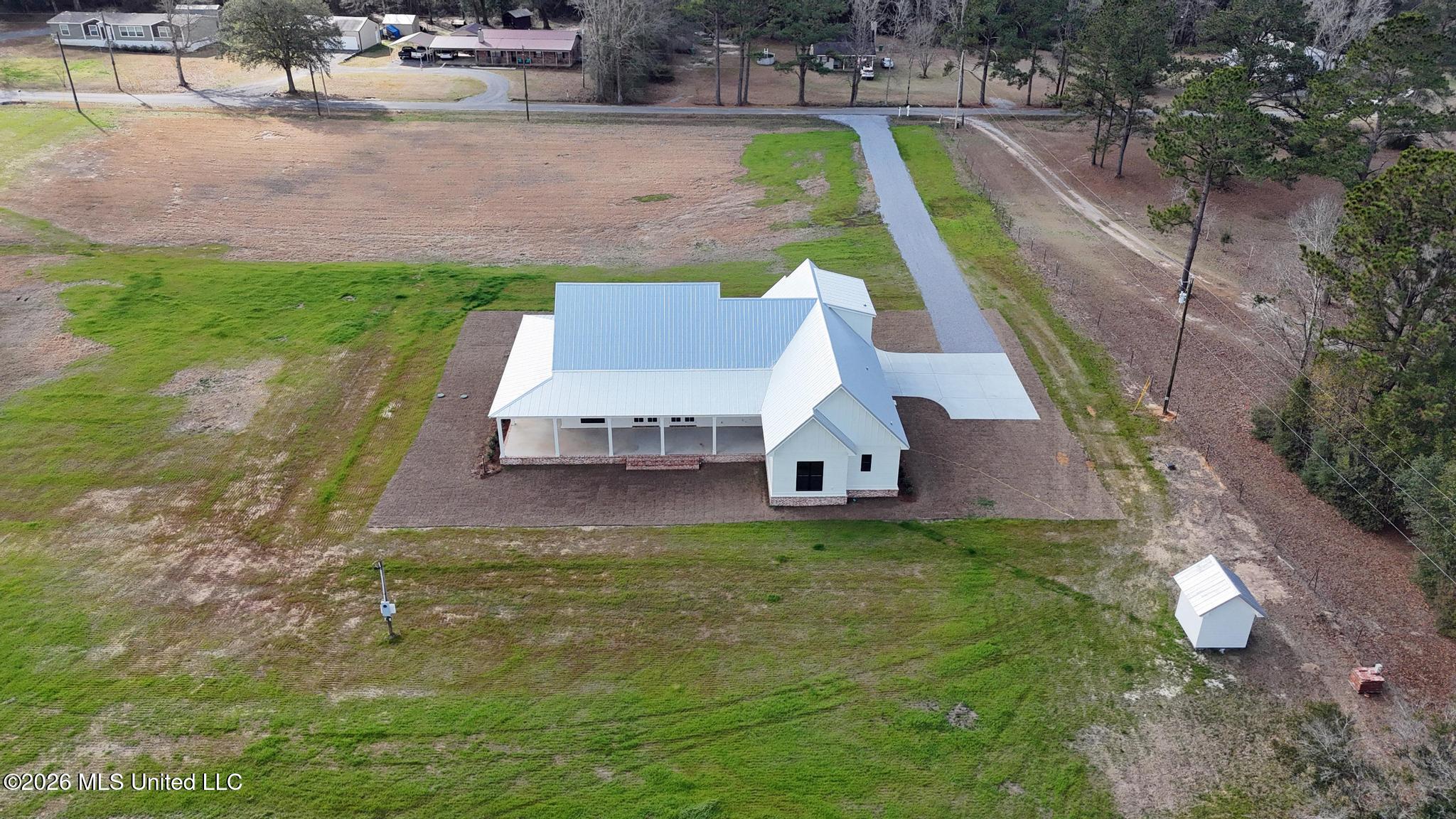 2713 Island Branch Road Vancleave, MS 39565 - Photo 35 of 39 036