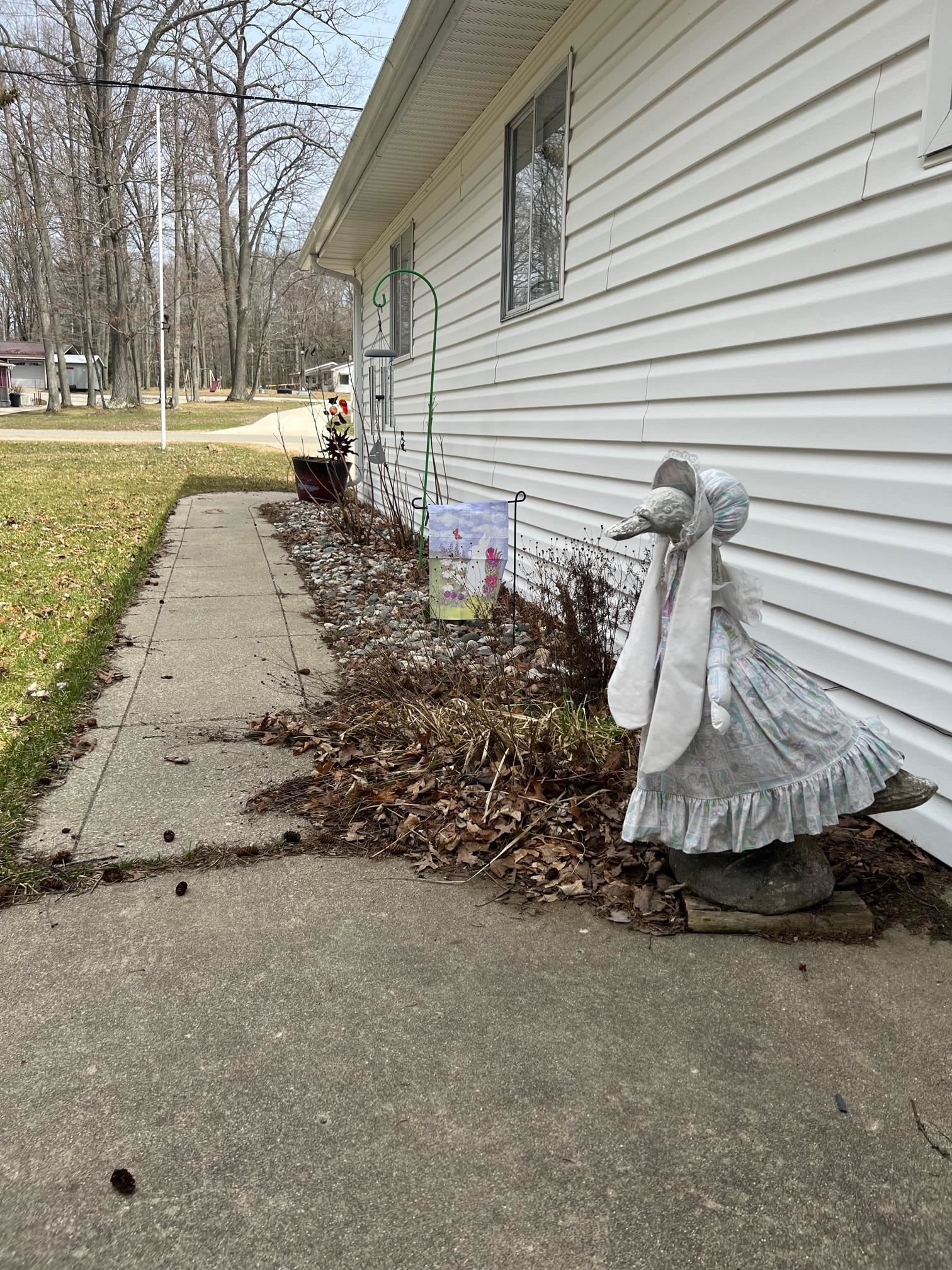 2725 West Lily Lake Road Harrison, MI 48625 - Photo 15 of 41 1898862-14.JPG