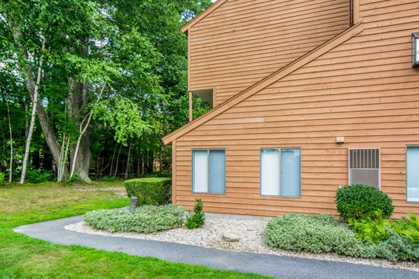 70 West Meadow Road, Unit 5 Haverhill, MA 01832 - Photo 6 of 28 Gallery Image 6