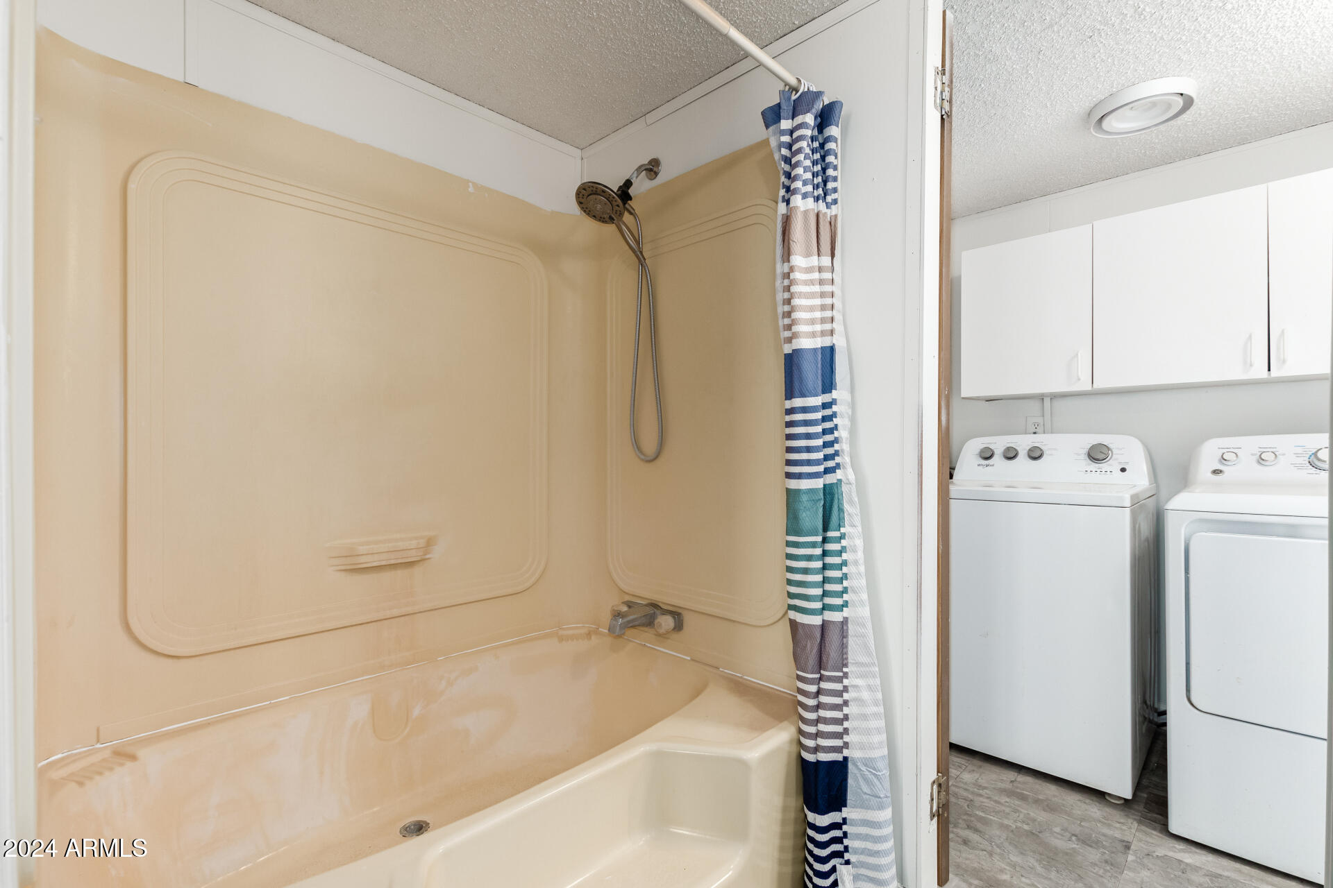 34045 West Miller Road Stanfield, AZ 85172 - Photo 19 of 61 Primary bathroom