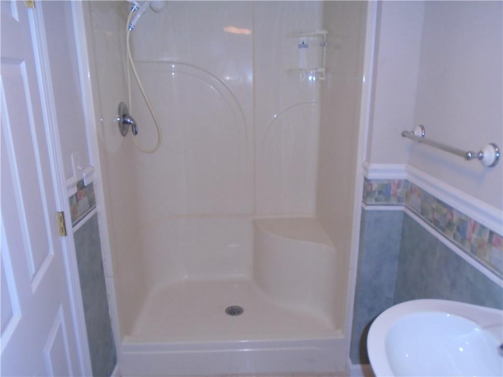 122 Galley Road Canonsburg, PA 15317 - Photo 16 of 23 Gallery Image 16