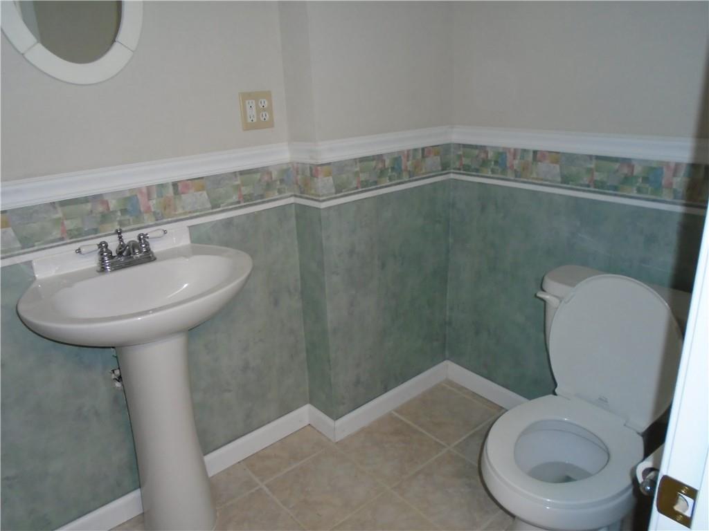 122 Galley Road Canonsburg, PA 15317 - Photo 17 of 23 Gallery Image 17