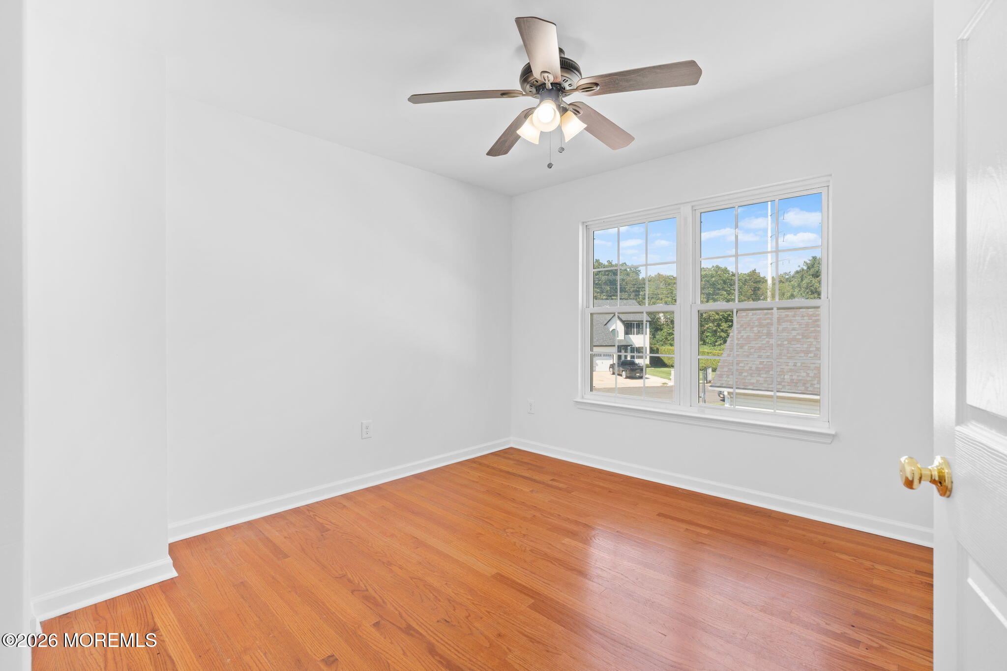 108 Nutmeg Road Aberdeen, NJ 07747 - Photo 27 of 33 27-web-or-mls-DSC08447