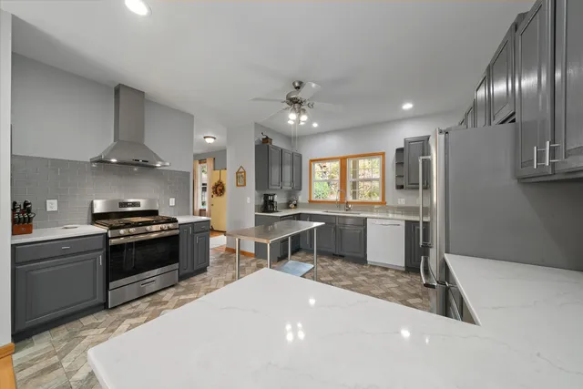 $599,000 | 43W140 Campton Hills Road, Elburn, IL 60119