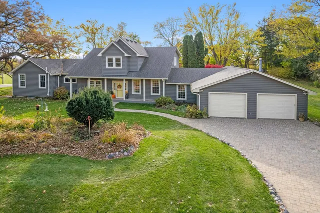 $599,000 | 43W140 Campton Hills Road, Elburn, IL 60119