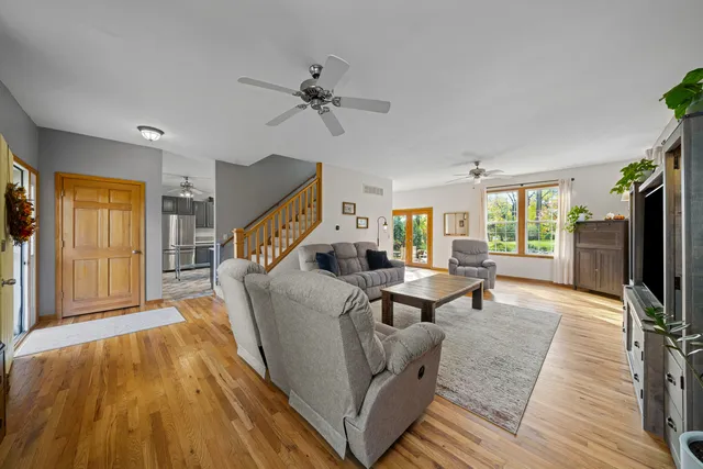 $599,000 | 43W140 Campton Hills Road, Elburn, IL 60119