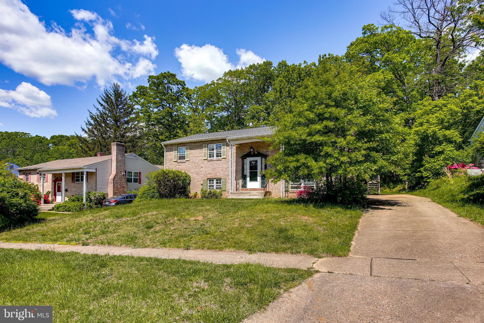 428 Crosby Road Baltimore, MD 21228 - Photo 2 of 33 WELCOME HOME!