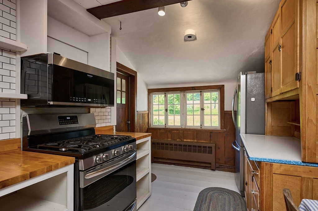 40 Whately Glen Road Conway, MA 01341 - Photo 11 of 42