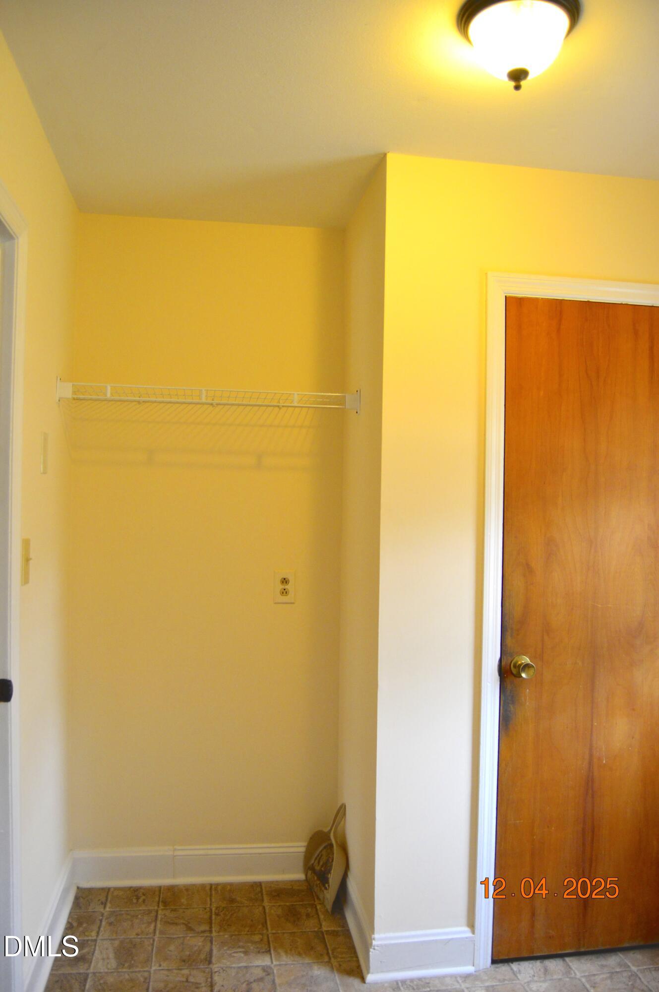 681 Polenta Road Smithfield, NC 27577 - Photo 25 of 34 a view of a bathroom