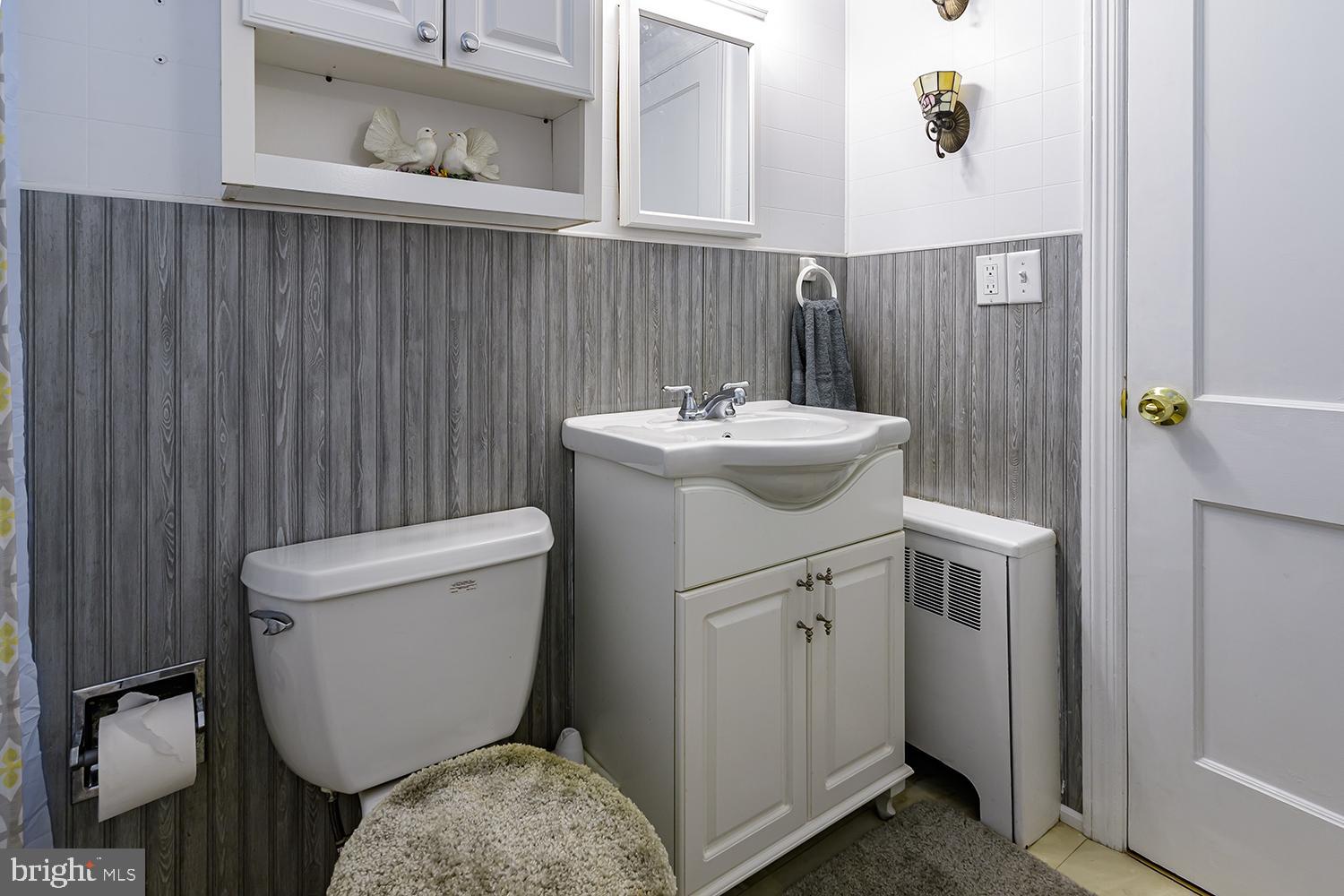 39 Taunton Road Medford, NJ 08055 - Photo 16 of 24 Full bath with vanity