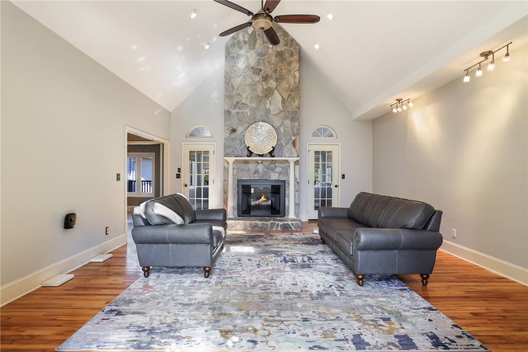 1409 Autun Road Pendleton, SC 29670 - Photo 4 of 45