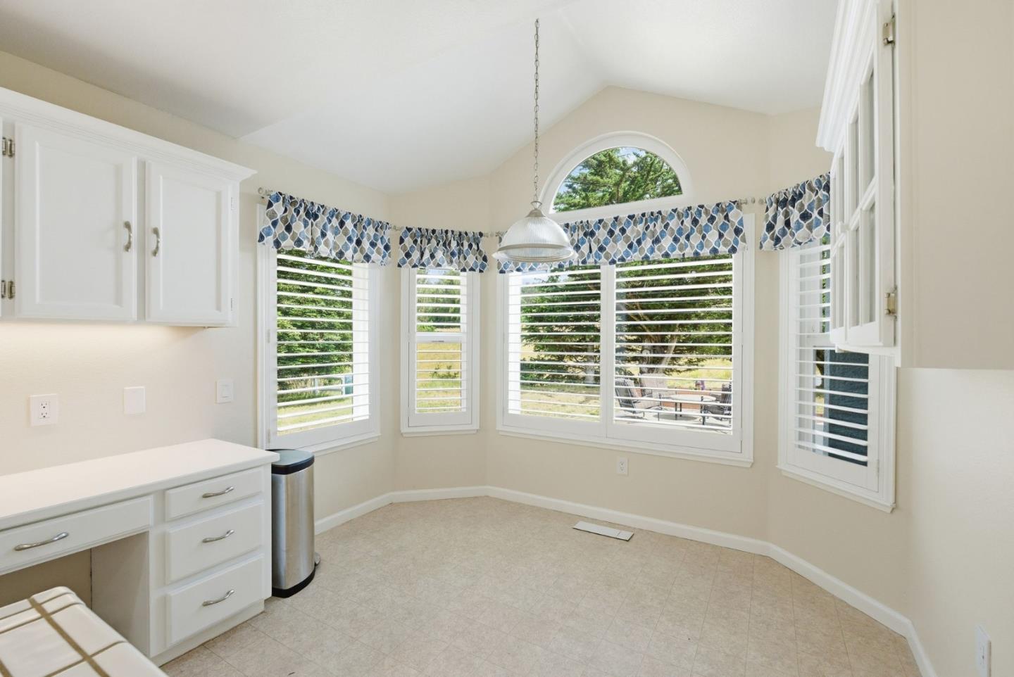1584 Rocks Road San Juan Bautista, CA 95045 - Photo 14 of 69
