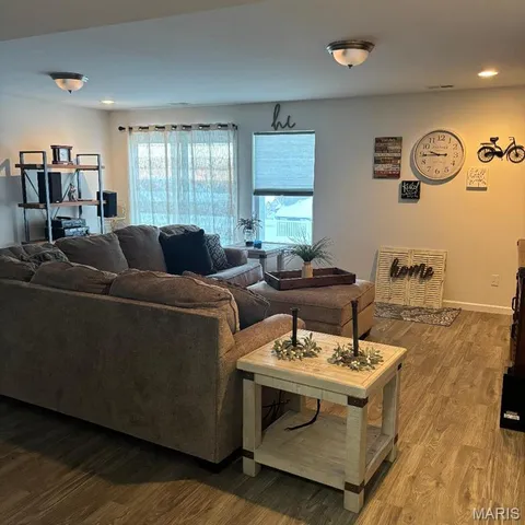 $369,900 | 10 Scenic Bend, Festus, MO 63028