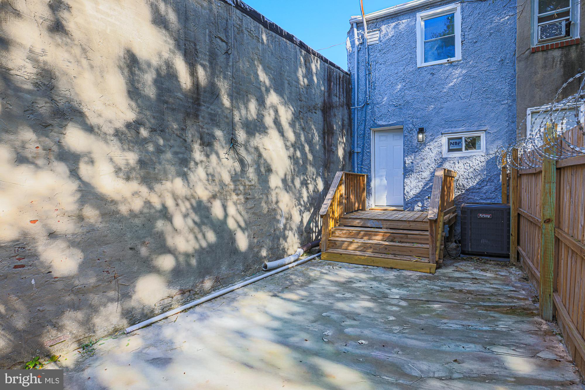 1318 North Spring Street Baltimore, MD 21213 - Photo 20 of 24 Back yard