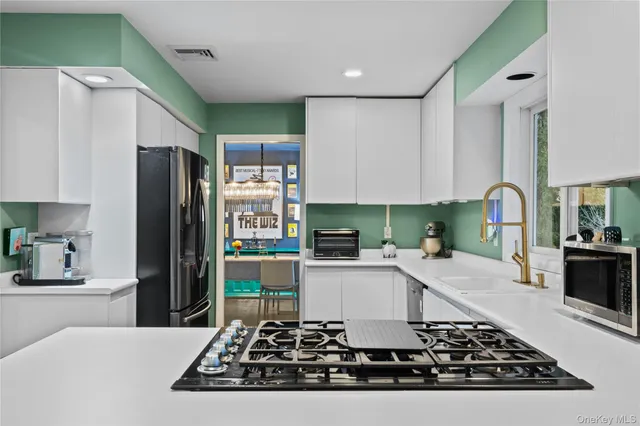 $685,000 | 215 Highway 164, Patterson, NY 12563